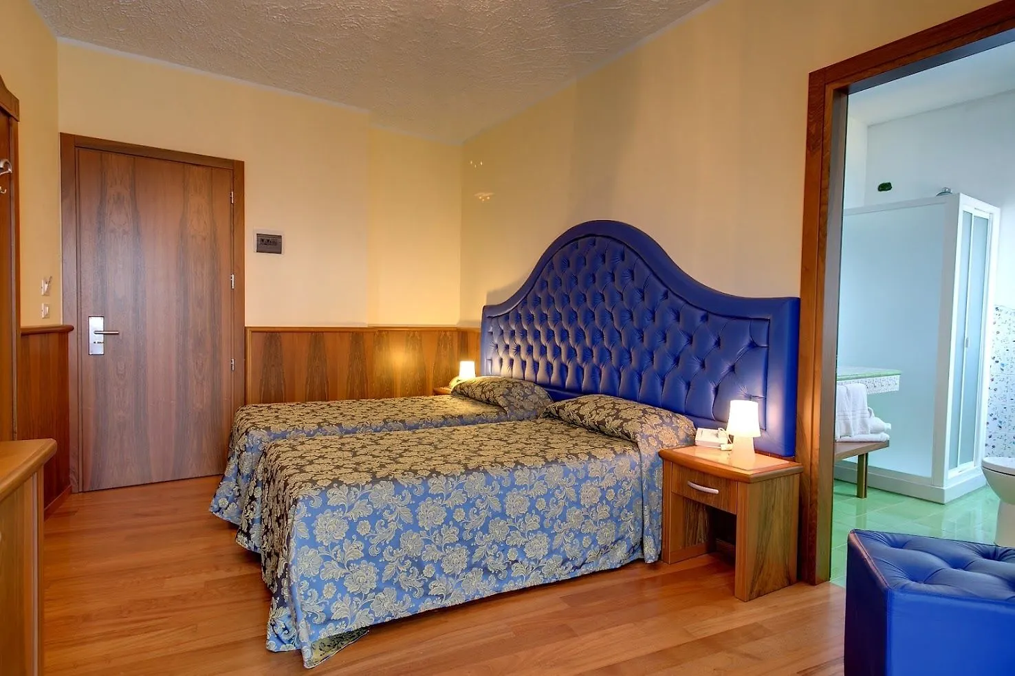 Hotel Nike Giardini Naxos 4*,